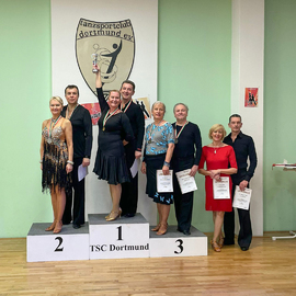 Platz 1 für Roman und Julita Rozynek in der Senioren III C Latein